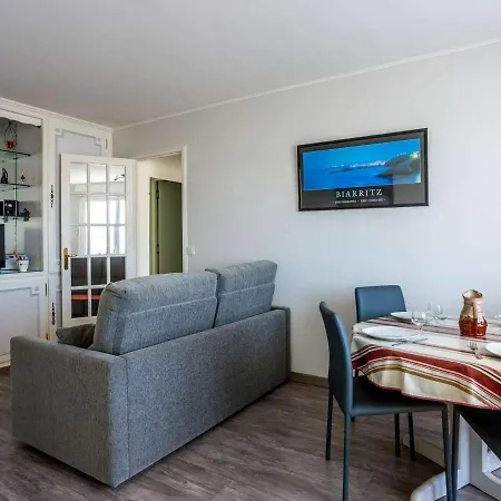 Appartement Biarritz, 2 Pieces, 3 Personnes - Fr-1-3-518 * Biarritz